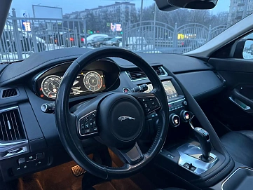 Jaguar E-Pace, 2018г, полный привод, автомат
