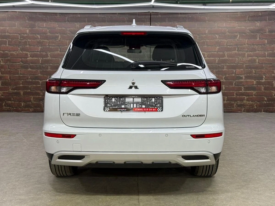 Mitsubishi Outlander, 2023г., полный привод, вариатор