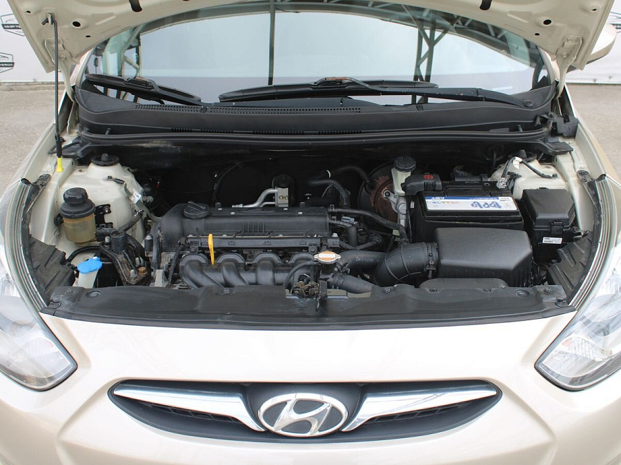 Hyundai Solaris, 2011г., передний привод, механика