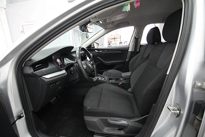 Skoda Octavia, 2021г, передний привод, автомат