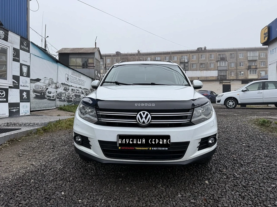 Volkswagen Tiguan, 2014г., передний привод, робот