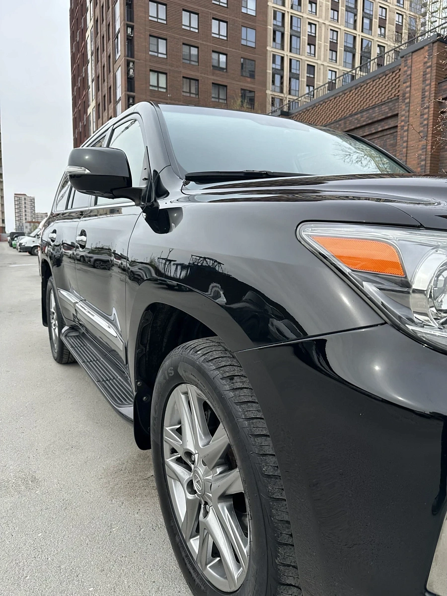 Lexus LX, 2012г., полный привод, автомат
