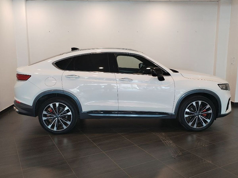 Geely , 2022г., передний привод, автомат