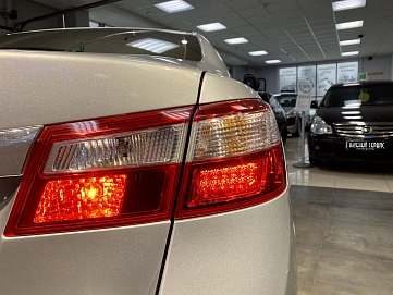 Renault Latitude, 2010г, передний привод, вариатор