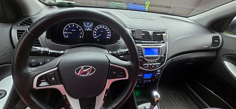 Hyundai Solaris, 2012г, передний привод, автомат