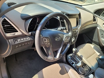 Hyundai Santa Fe, 2015г, полный привод, автомат