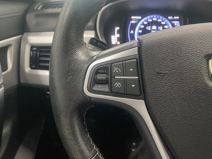 Geely Atlas, 2018г., полный привод, автомат