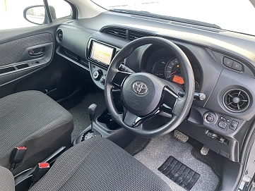 Toyota Vitz, 2018г, передний привод, вариатор