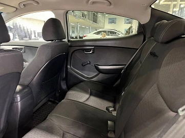 Hyundai Elantra, 2013г, передний привод, автомат