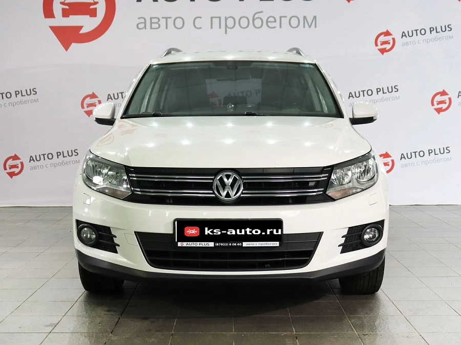 Volkswagen Tiguan, 2011г., полный привод, механика