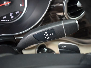 Mercedes-Benz V-Класс, 2018г., полный привод, автомат