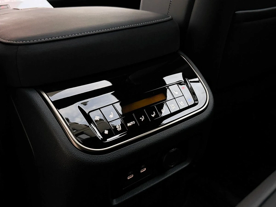 Infiniti QX80, 2025г., полный привод, автомат