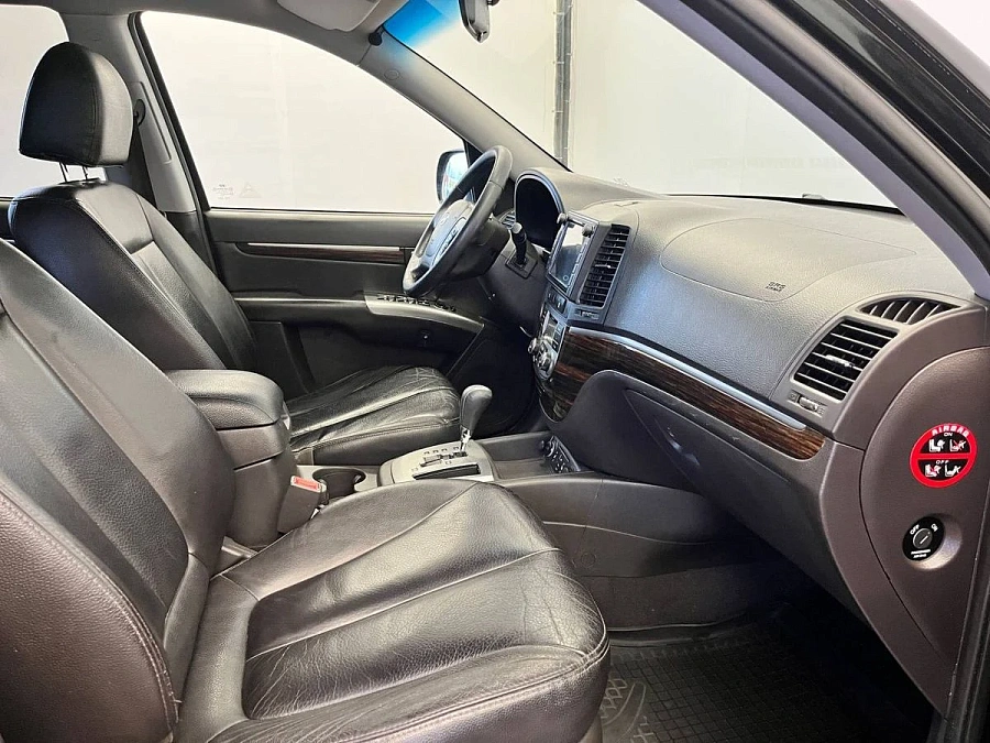 Hyundai Santa Fe, 2011г., полный привод, автомат
