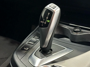 BMW 1 серии, 2017г, задний привод, автомат