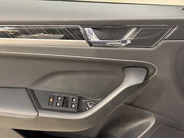 Skoda Superb, 2025г, передний привод, робот