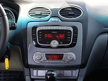 Ford Focus, 2010г, передний привод, автомат