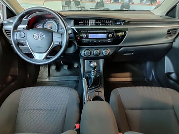 Toyota Corolla, 2014г, передний привод, механика