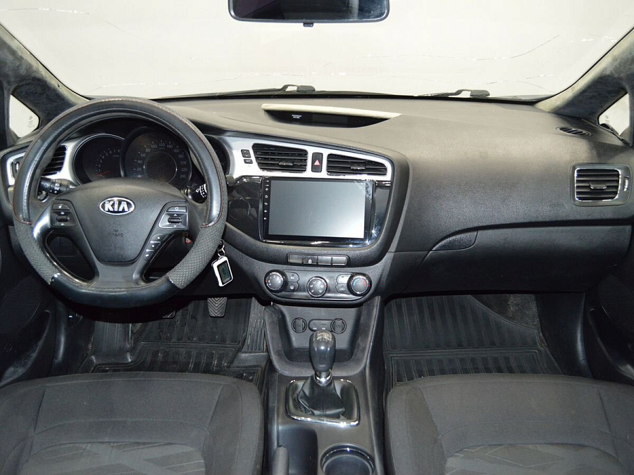 Kia Ceed, 2013г., передний привод, механика