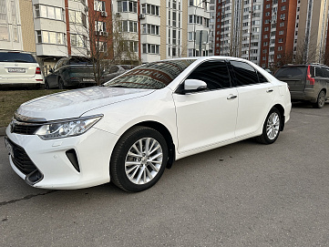 Toyota Camry, 2015г, передний привод, автомат