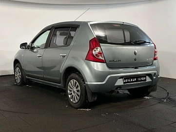 Renault Sandero, 2011г, передний привод, механика