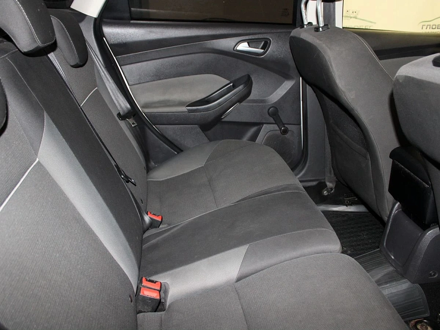 Ford Focus, 2012г., передний привод, механика