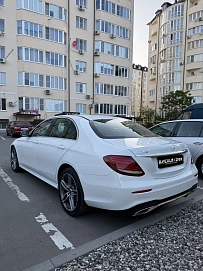 Mercedes-Benz E-Класс, 2020г, полный привод, автомат