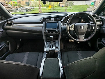 Honda Civic, 2017г, передний привод, вариатор