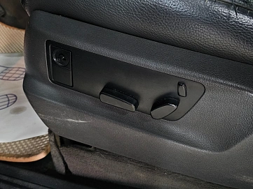 Volkswagen Touareg, 2005г., полный привод, автомат