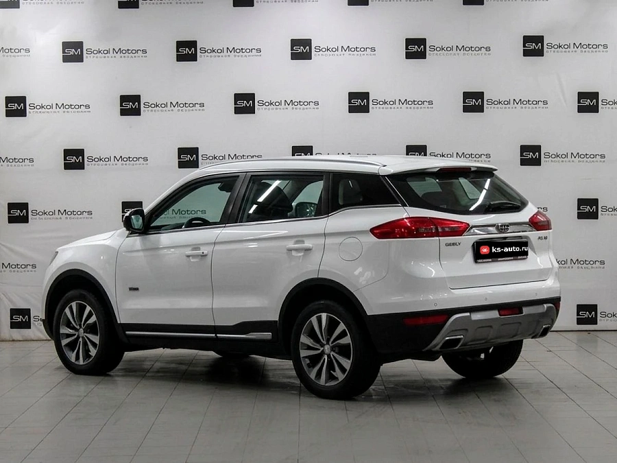 Geely Atlas, 2018г., передний привод, автомат