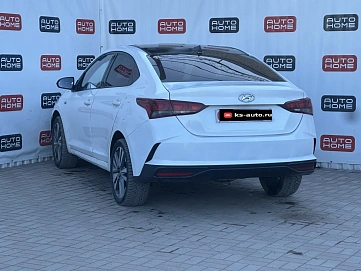 Hyundai Solaris, 2018г., передний привод, автомат