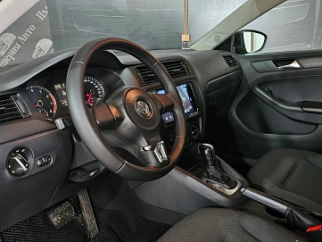 Volkswagen Jetta, 2013г, передний привод, автомат