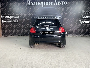 Toyota Auris, 2008г, передний привод, робот