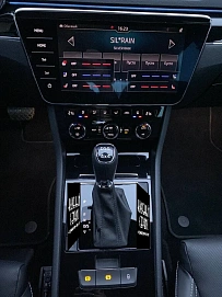 Skoda Superb, 2019г., полный привод, робот