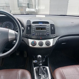 Hyundai Elantra, 2010г, передний привод, механика