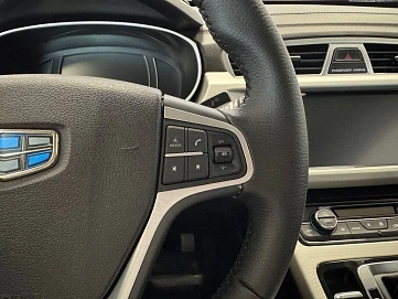 Geely Atlas, 2019г, передний привод, автомат