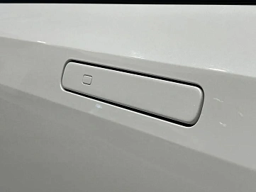Changan Lamore, 2023г, передний привод, робот