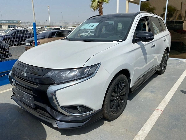 Mitsubishi Outlander, 2022г., полный привод, вариатор