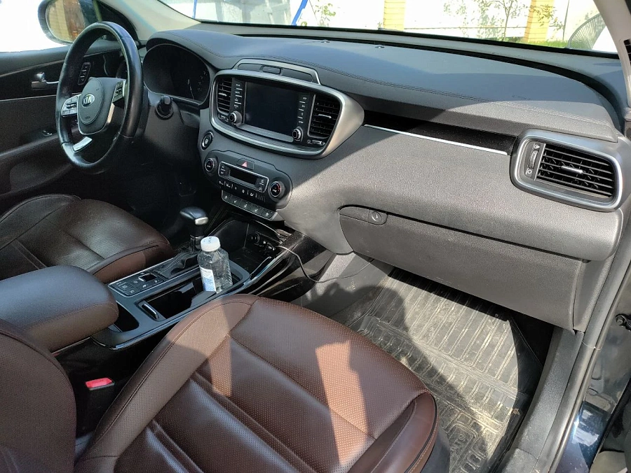 Kia Sorento, 2017г., полный привод, автомат