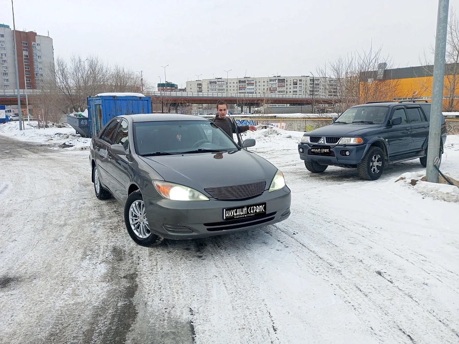 Toyota Camry, 2003г., передний привод, автомат