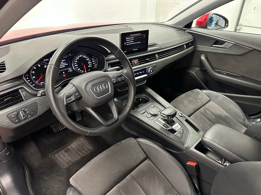 Audi A4, 2019г., передний привод, автомат