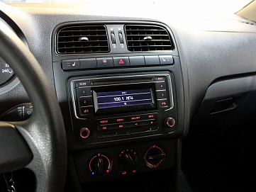 Volkswagen Polo, 2011г, передний привод, автомат