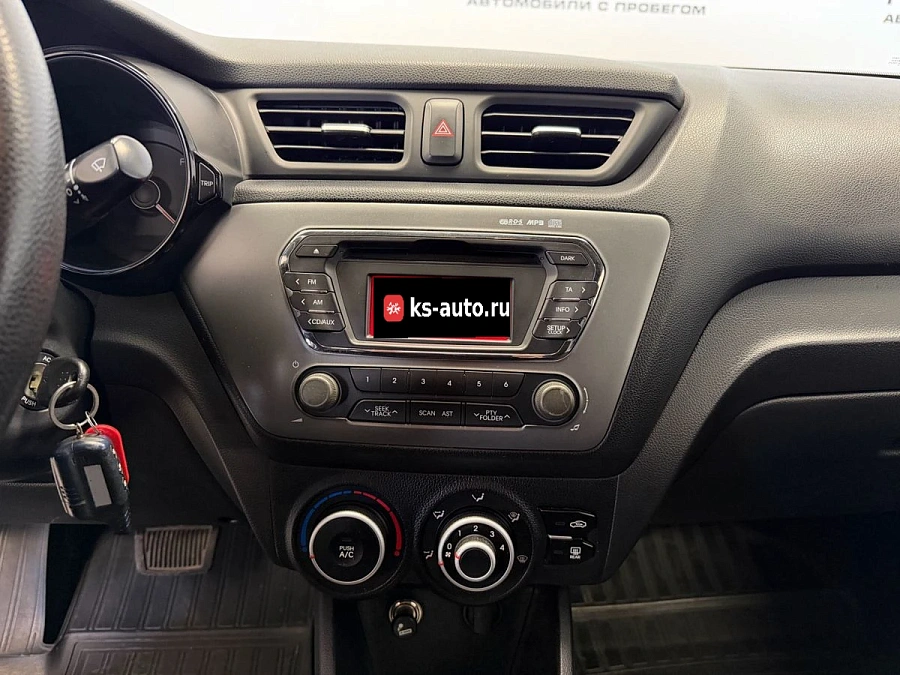 Kia Rio, 2013г., передний привод, автомат