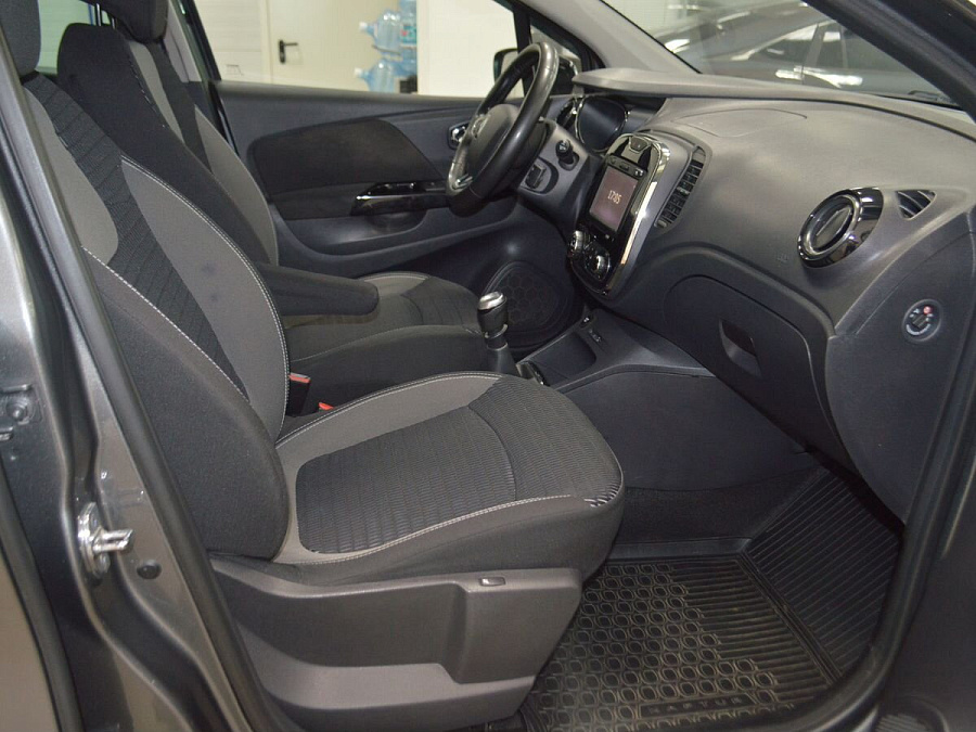 Renault Kaptur, 2018г., полный привод, механика