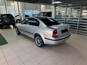 Skoda Superb, 2007г, передний привод, автомат