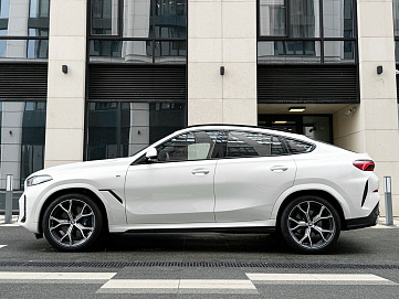 BMW X6, 2024г, полный привод, автомат