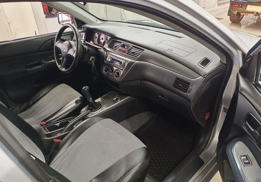 Mitsubishi Lancer, 2007г., передний привод, механика