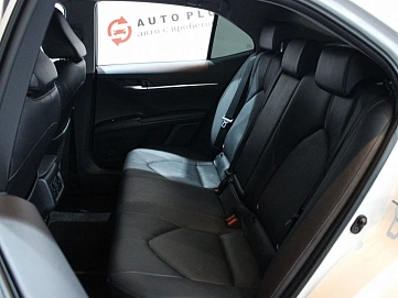 Toyota Camry, 2021г, передний привод, автомат