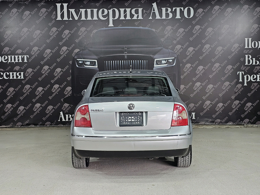 Volkswagen Passat, 2005г., передний привод, автомат