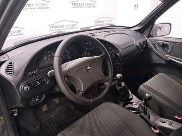 Chevrolet Niva, 2009г, передний привод, механика