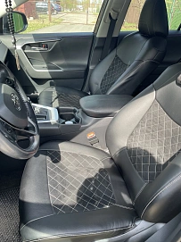 Toyota RAV4, 2021г, передний привод, вариатор